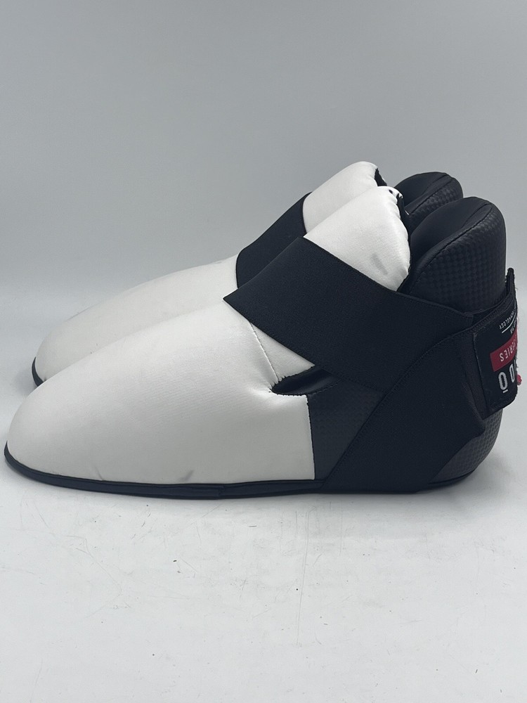 Bushido KO Series 2 High Impact Head Gear Helmet & Sparring Boots Bundle Medium