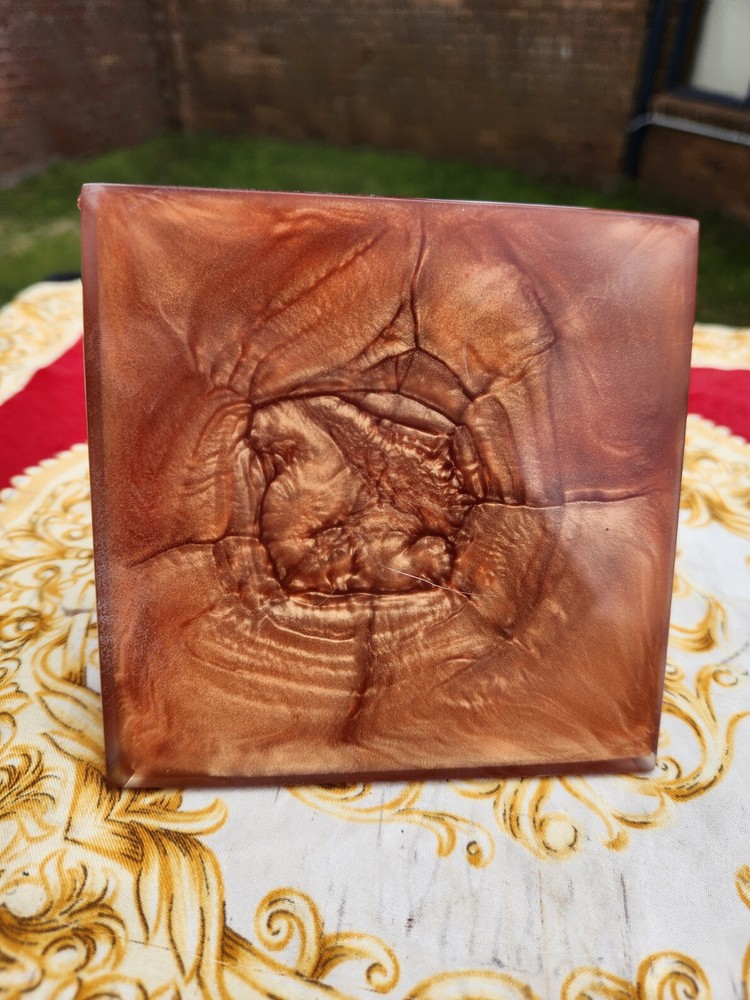 Nubian pyramid with Carnelian and Red Agate