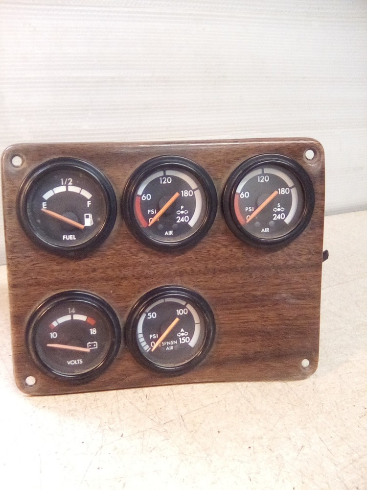Freightliner FLD Gauge Cluster Panel 22-20982-2