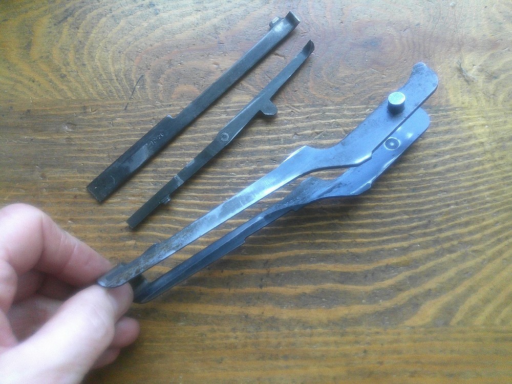 Mossberg 500 12ga Elevator & Stops Good Shape 590