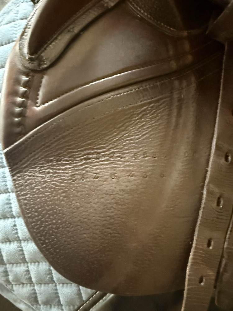 CWD Close Contact Saddle 17.5"