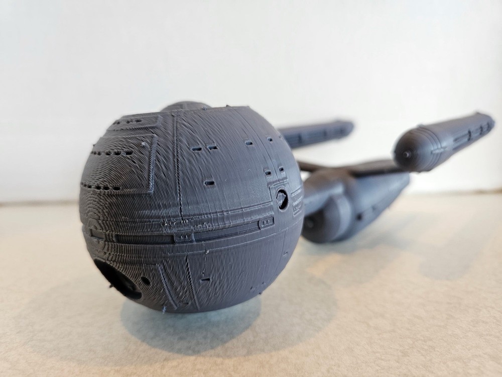 Star Trek U.S.S. Daedalus 10in Model Ship Daedalus Class Display Collectible Sci