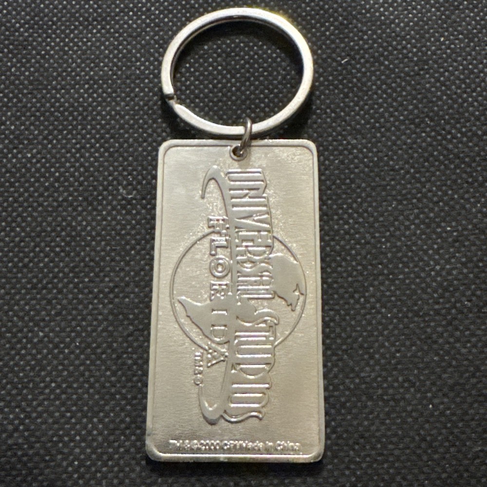 Men In Black Alien Attack Keychain & Pin MIB Universal Studios Florida