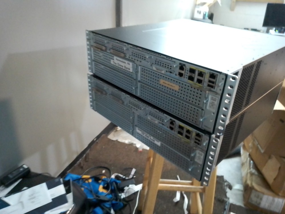 Cisco 3945 Series Rack-Mountable Integrated Services Router