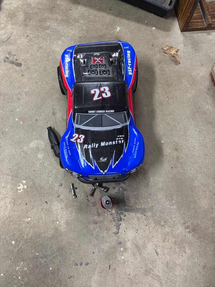 Nitro rc car the car does not run because the engine needs a head also needs a r