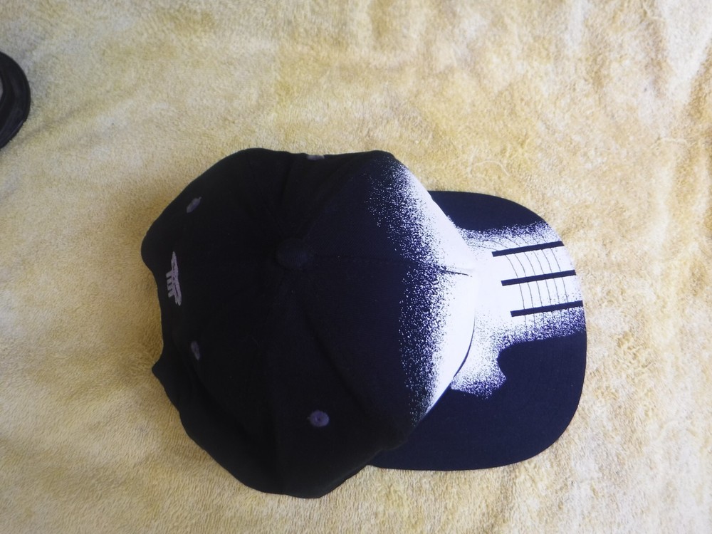 NWOT VINTAGE/OOP/DS MARVEL PUNISHER SILK SCREENED FRONT, PATCH BACK SNAP BK CAP