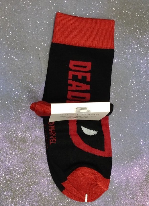 Deadpool Marvel Comics Crew Socks 8-12 360 Premium Men's Knit