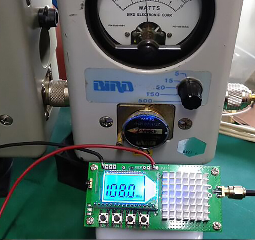 76-108MHz transmitter FM transmitter board 0-1W / 0-2W 2000m transmitter module