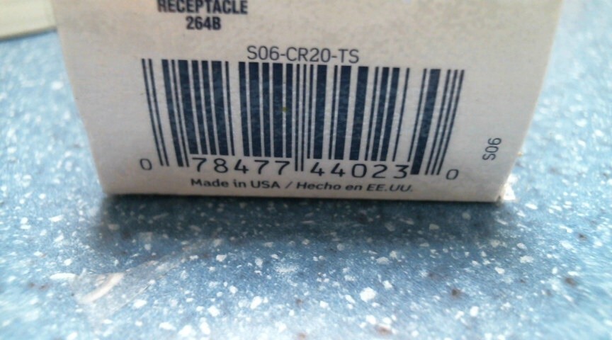 Leviton 20A Outlet (CR20) FS