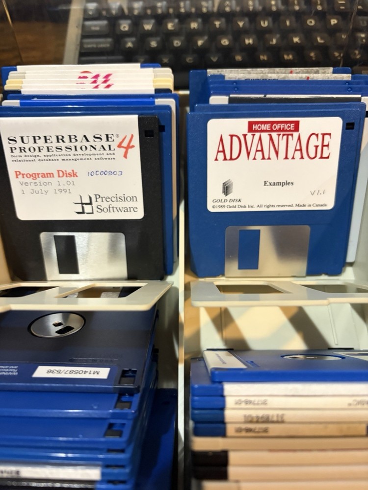 Massive Amiga Floppy Disk Lot 2- Some Games, Tons Of Utilities. Untested