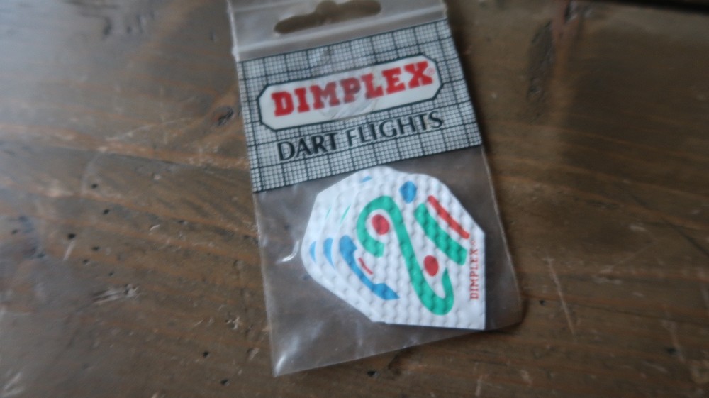 3 NEW Vintage Dart Flights DIMPLEX
