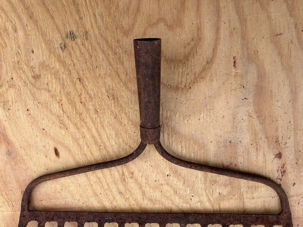 Rake Head Rusty Rustic no handle Original Vintage Primitive Metal