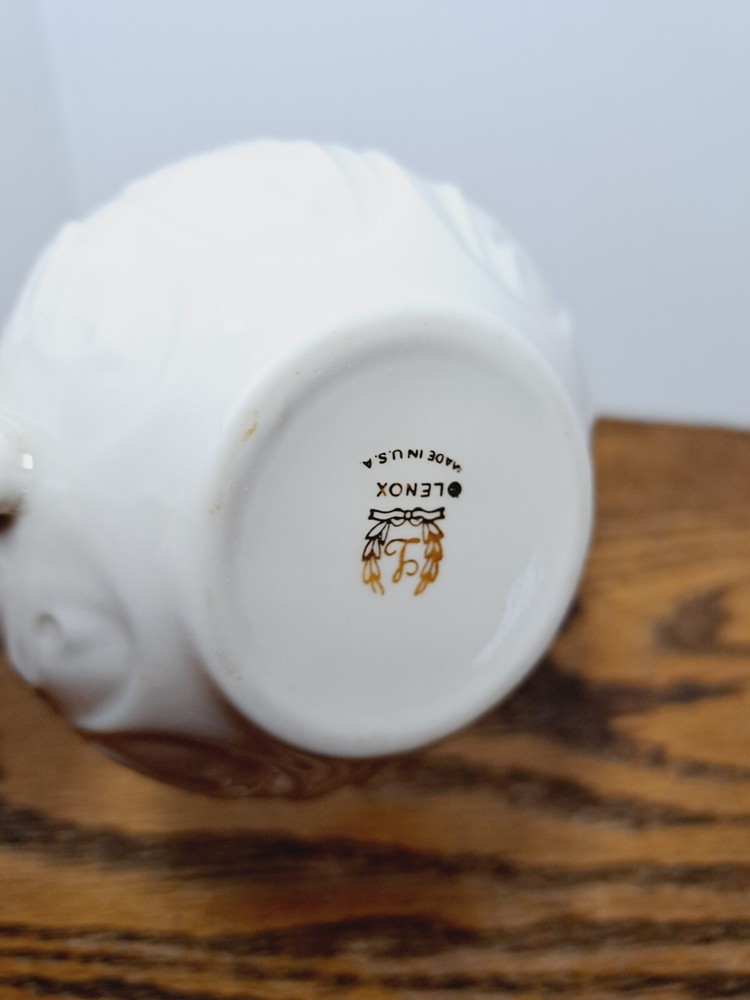 Lenox Creamer Woodland Cabbage Design