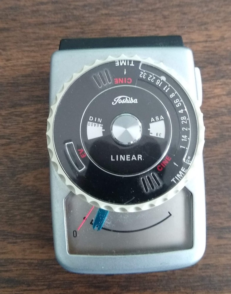 Vintage Toshiba Linear Exposure Light Meter