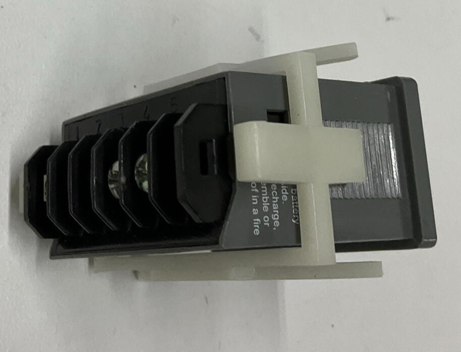 Crouzet 2108:87610340 LCD Panel Meter 4-30 Vdc