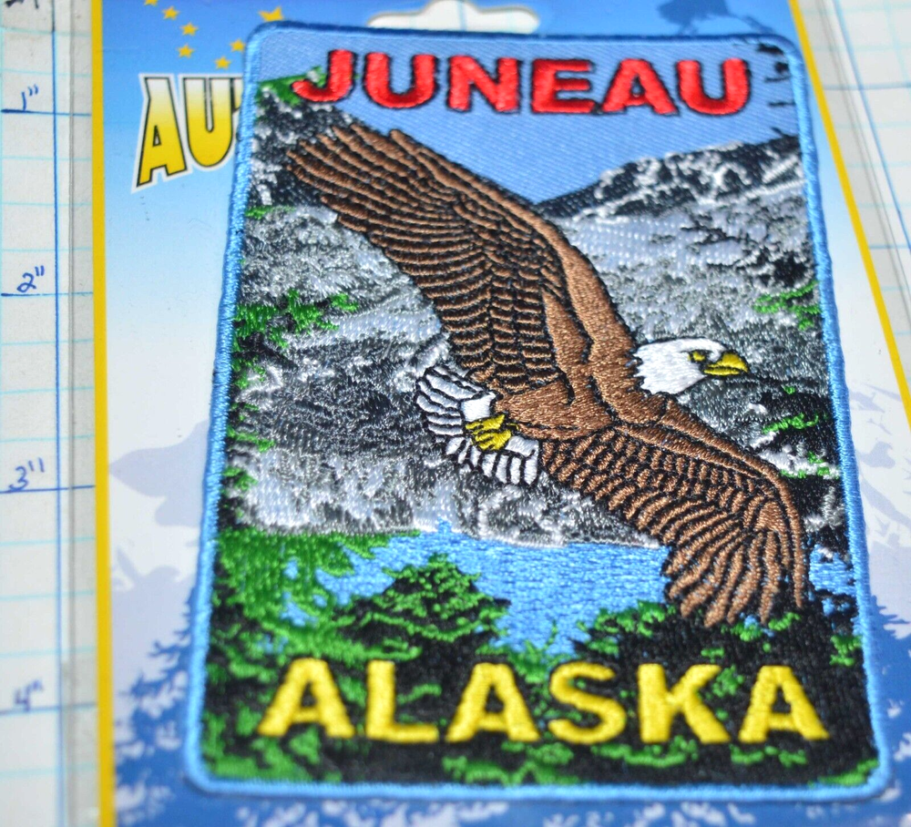 JUNEAU ALASKA SOARING BALD EAGLE NIP SOUVENIR PATCH