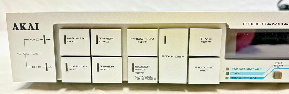 Vintage Akai DT-320 Quartz Count Programmable Audio Timer. Powers On