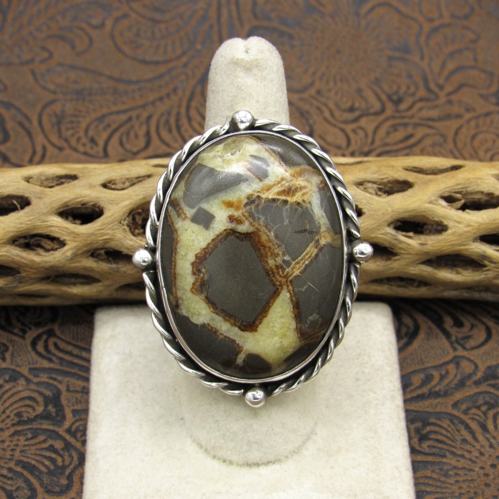 *Amazing Sterling Silver Oval Septaria Ring Size 8