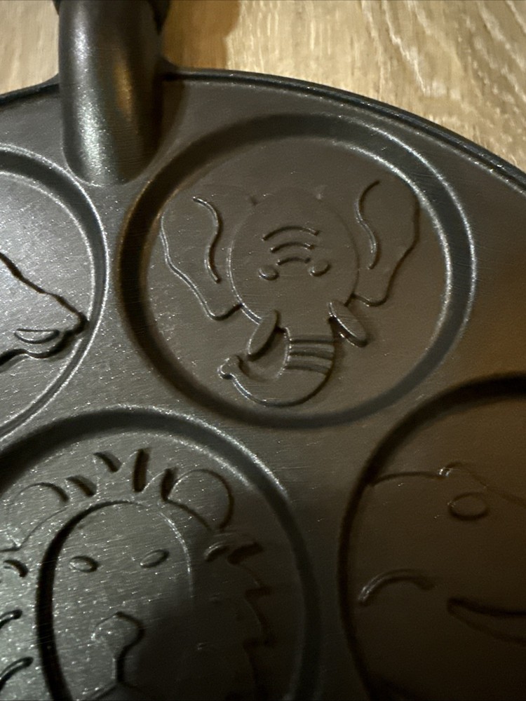 Nordic Ware Zoo Friends Pancake Pan