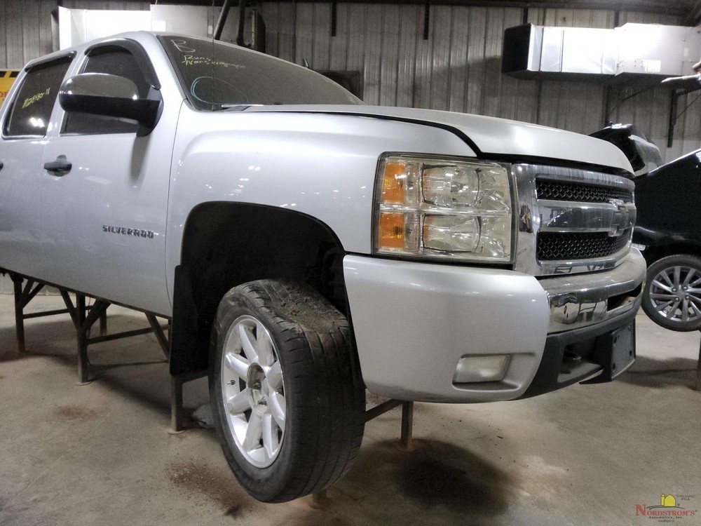 2011 Chevy Silverado 1500 Pickup Driver Front Headrest Only Gray Cloth