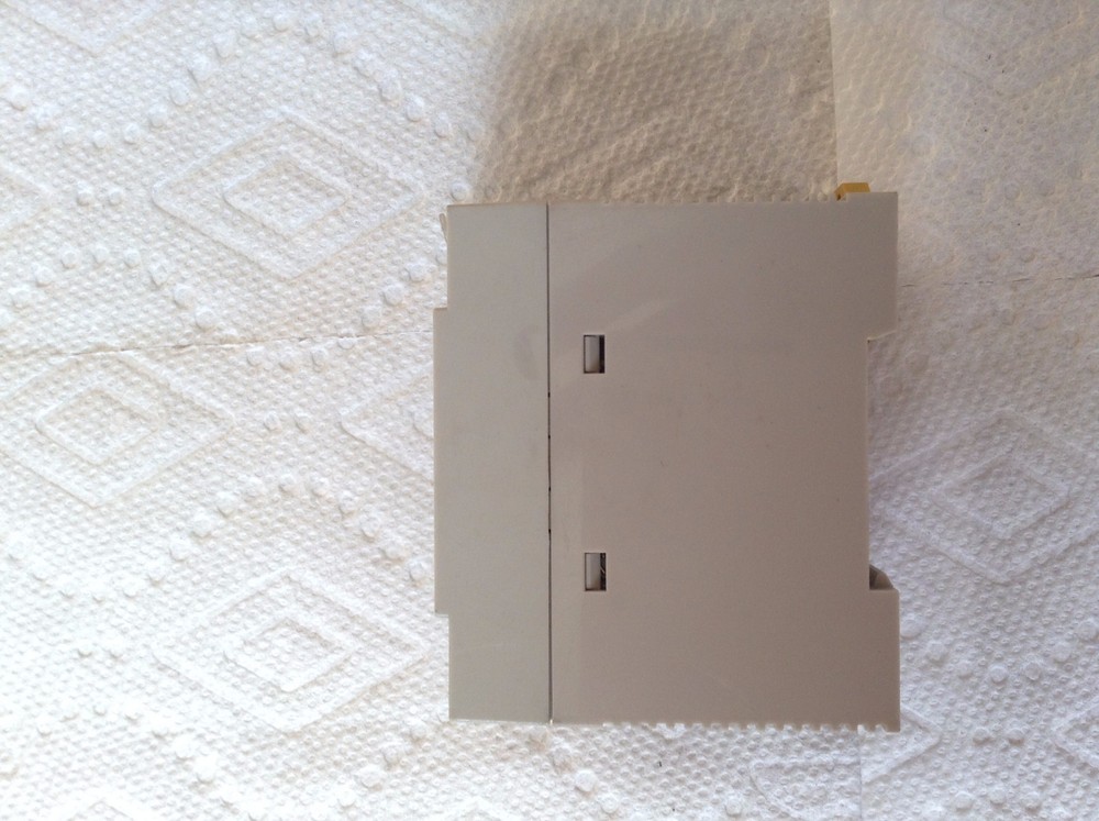 Omron S82K-00712 Power Supply