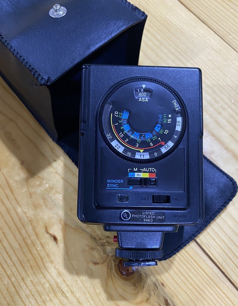 Konica Minolta Auto 200X Flash with Protective Case