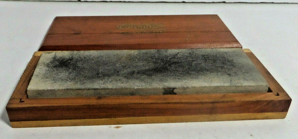 Halls Arkansas Pro-edge sharpening stone wood case