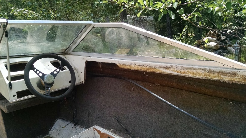 Bayliner Capri Windshield & Side Glass Sections Available READ FULL DESCRIPTION