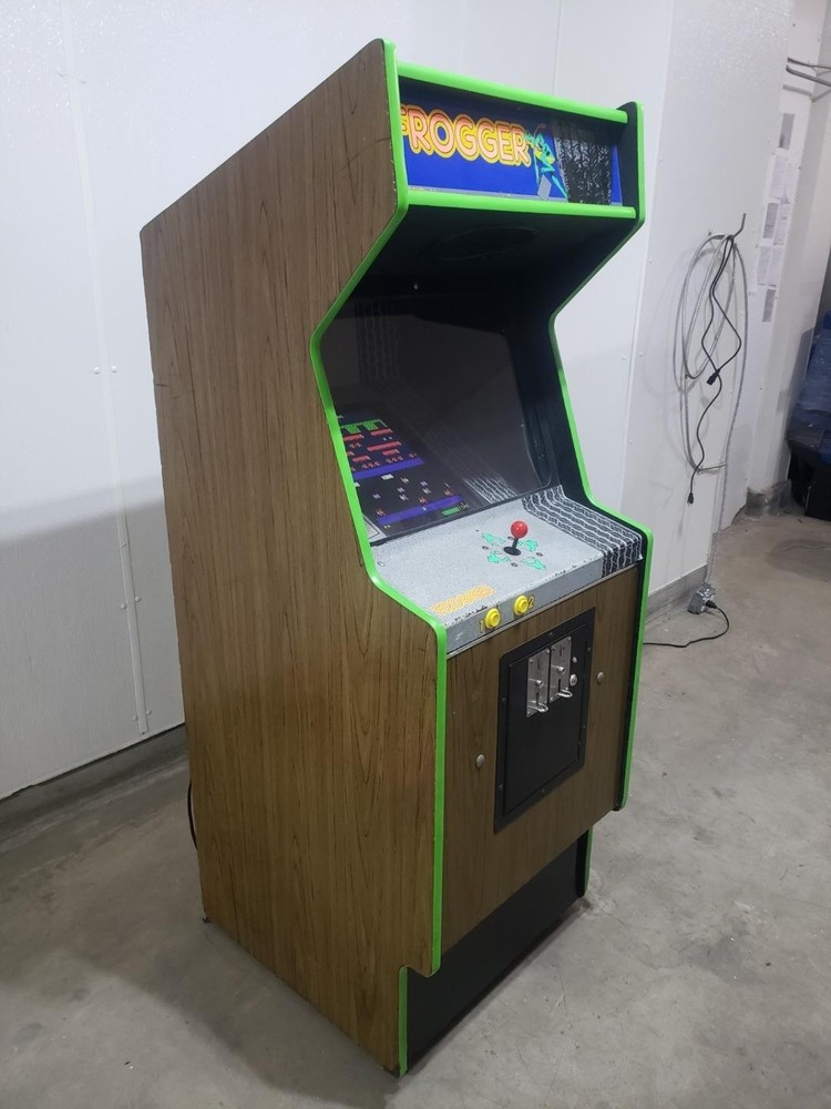 7' Dynamo COMMERCIAL COIN-OP POOL TABLE