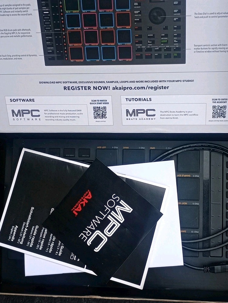 Akai Professional MPC Studio Music Production Controller