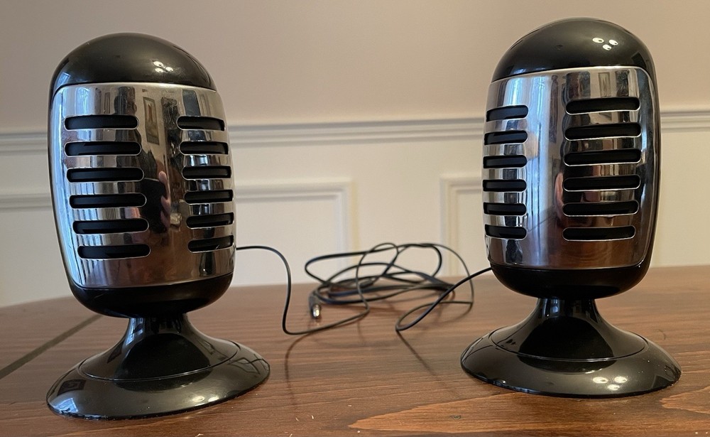 Retro Microphone Computer Speakers (Altec Lansing XA3021)