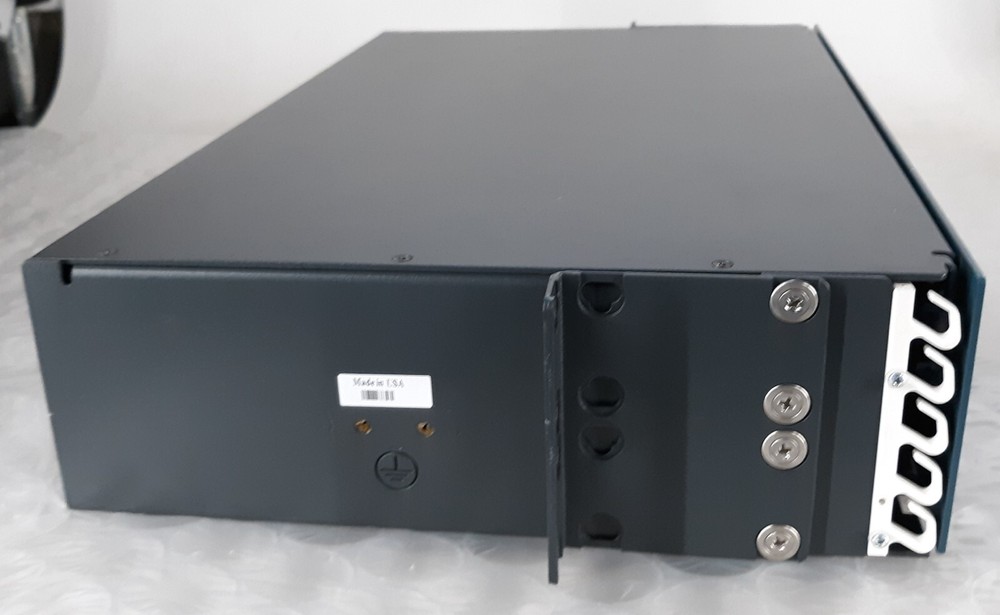 Cisco 15454-PP-MESH-8=V00 8-Degree Patch Panel w/ Ears