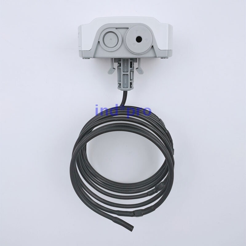 Original New In Box QAM2112.200 Duct Temperature Sensor