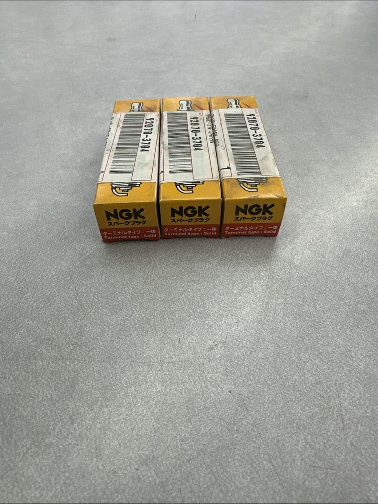 NOS NGK SPARK PLUG R6918C-9 3 PACK