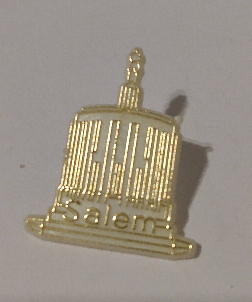 Salem Building Souvenir Plastic Lapel Pin