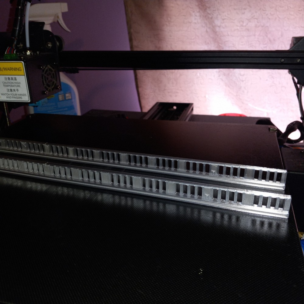 15"  N scale Bridge or Road Railing pair 3D Printed