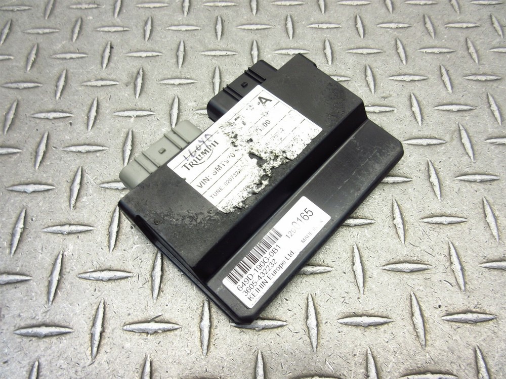2014 09-15 Triumph Thruxton 900 OEM ECU Ignitor CDI ECM Computer Engine Module