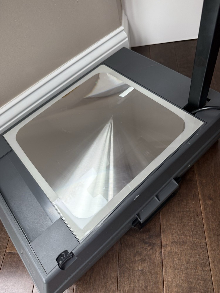 3M Model 2000 AG Portable Overhead Projector Briefcase Tested Works