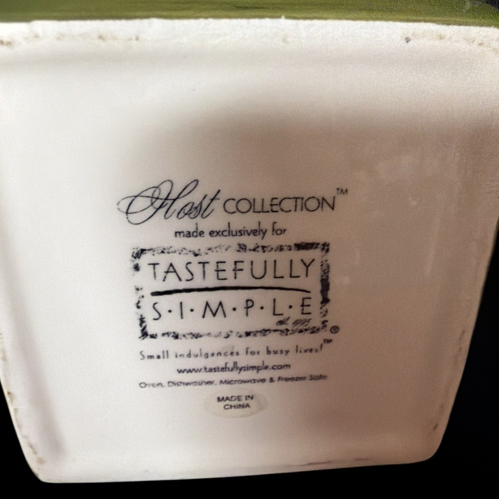 Tastefully Simple Green Leaf Ceramic Pitcher Host Collection FAST FREE SHIP