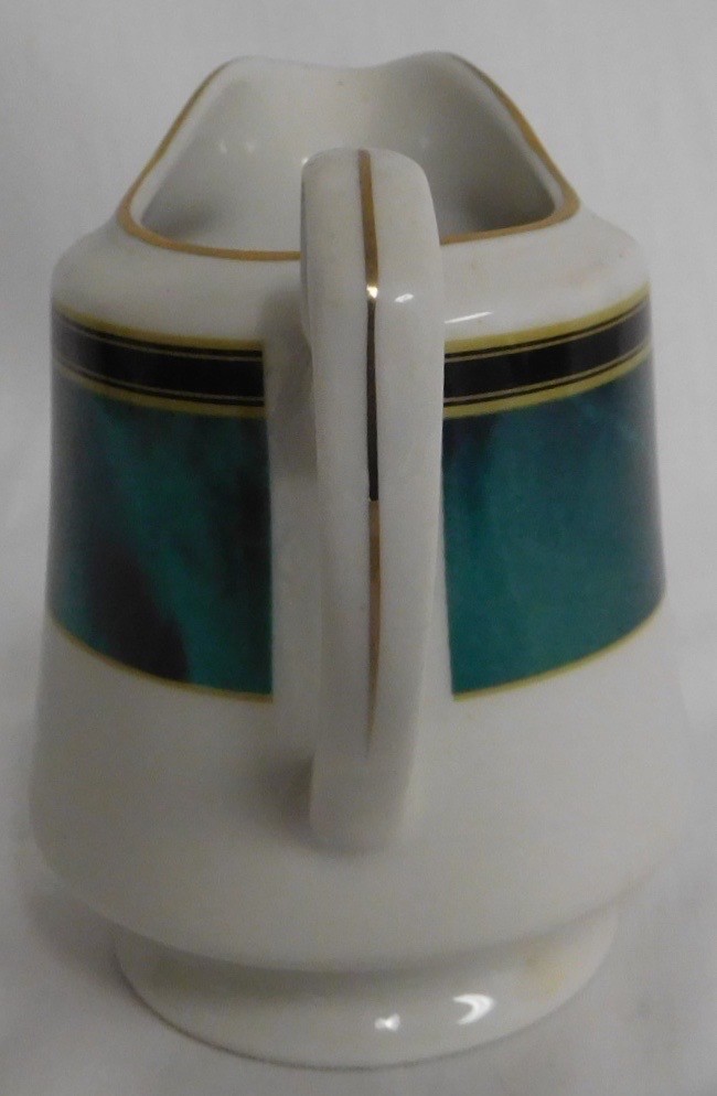 RETRONEU TEA CREAMER IN JADE GARLAND #3020 PATTERN EUC