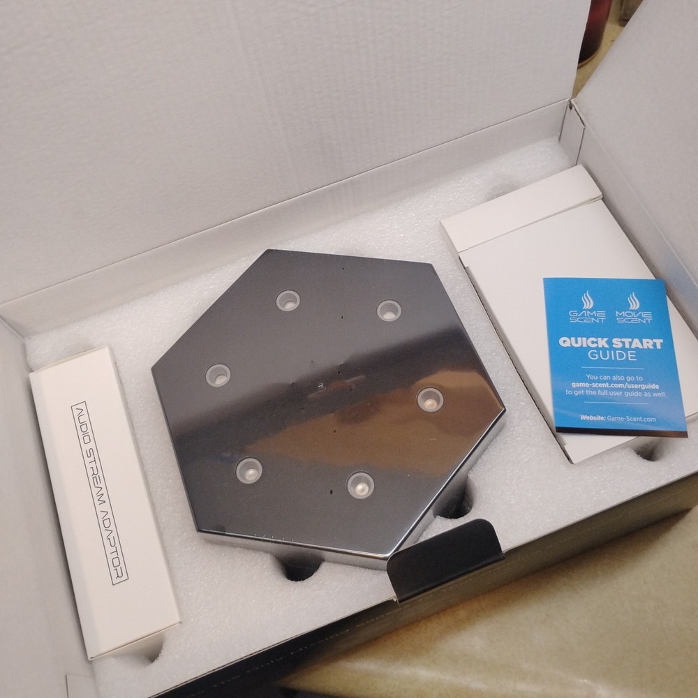 GameScent Console Atomizer , Adaptor With 6 Primary Scents Open Box READ DESCRIP