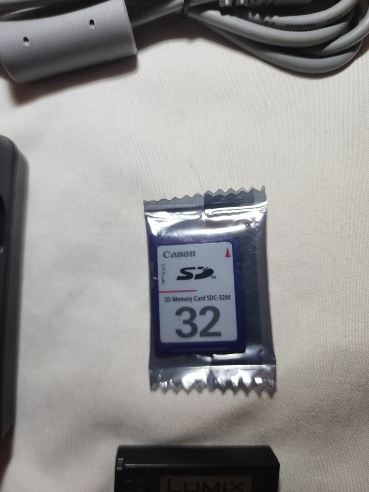 Lot Of 7 Random Camera Supplies