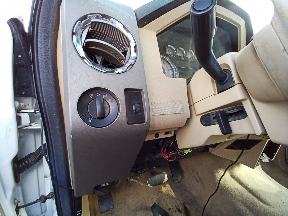 F250SD 2008 Battery Tray 11838433