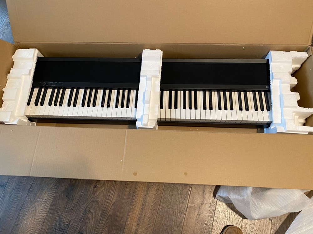 Korg B2BK 88-Key Digital Piano