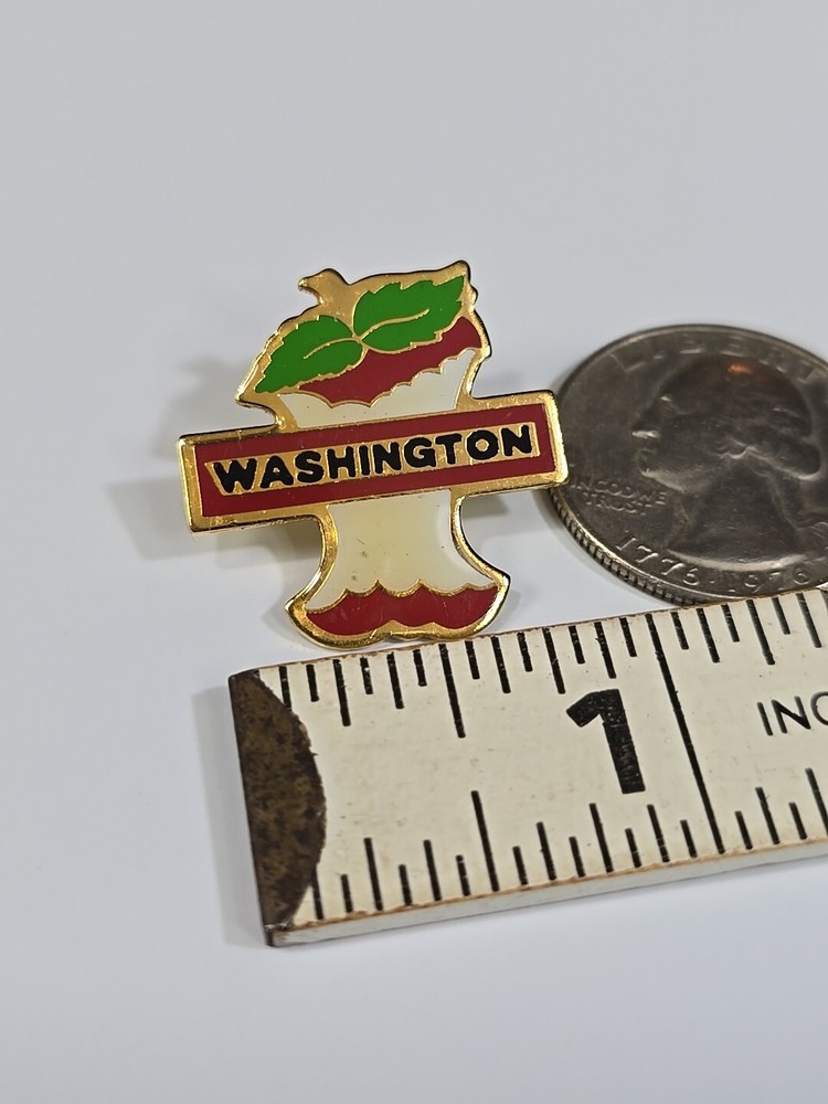Washington Apple Core Souvenir Lapel Pin