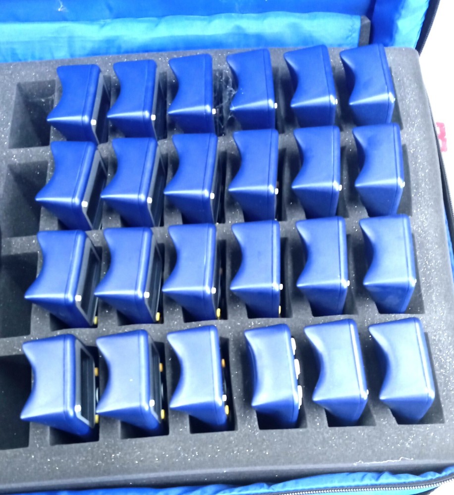 SMART Response PE - 24 Remotes in Case - Clean