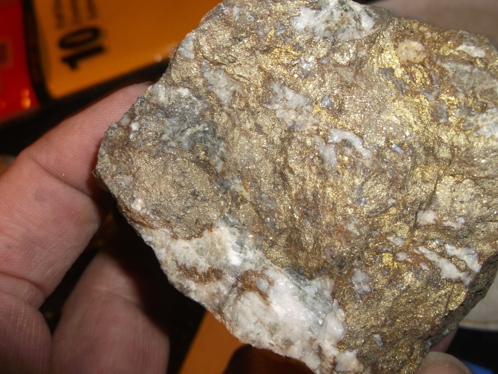 Gold, silver, copper, 62 grams samples ,ore high grade .