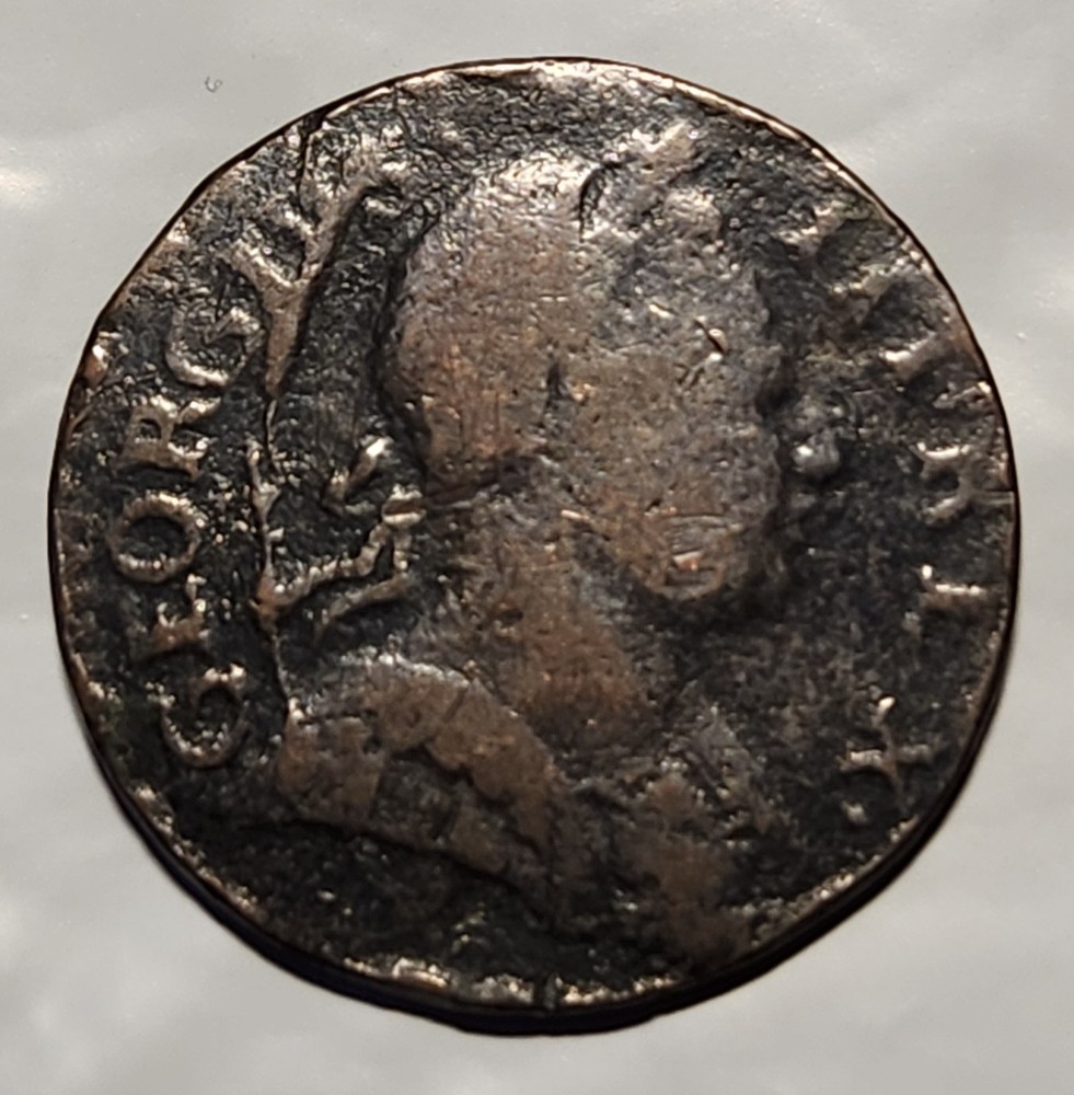 Non-Regal Halfpenny with obverse die break (1-1)