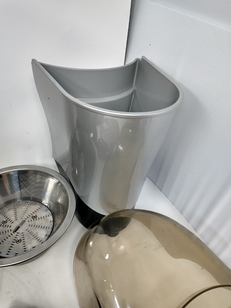 Bullet Express Trio BE-110 Multi-Function Meal Maker Food Processor Mixer Lot