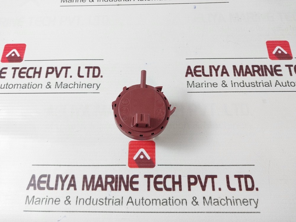 Electrolux 471-8861-01 Level Guard 3105N